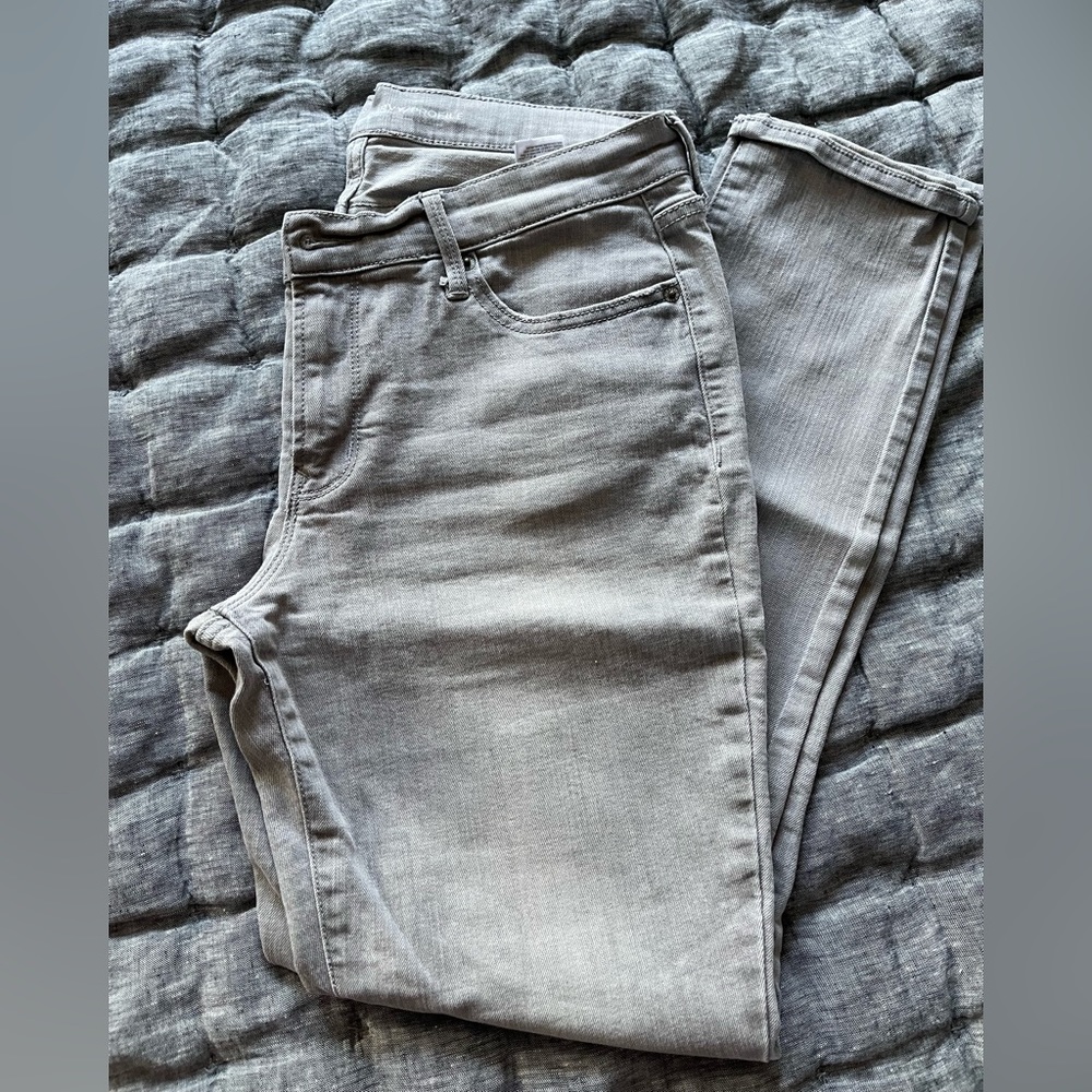 Grey faded jeans with stretch